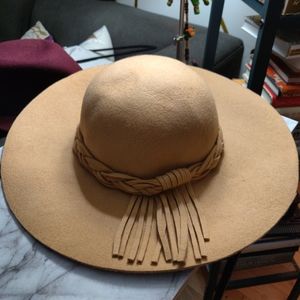 100% wool hat - nwot